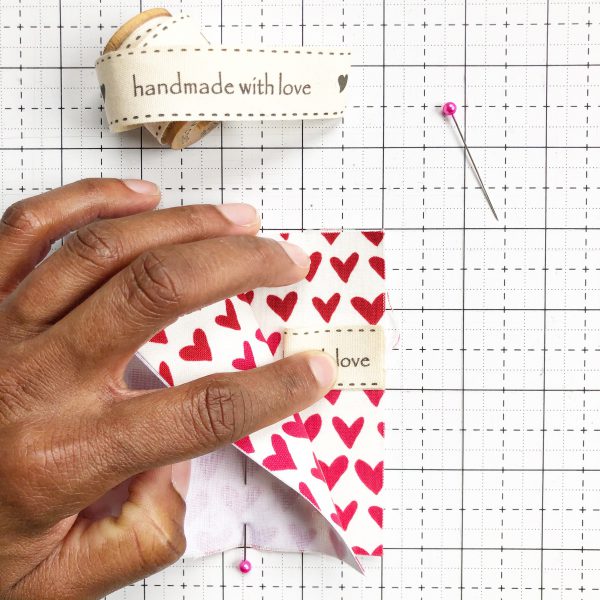 Fabric Weight Tutorial: Preparing the fabric for sewing