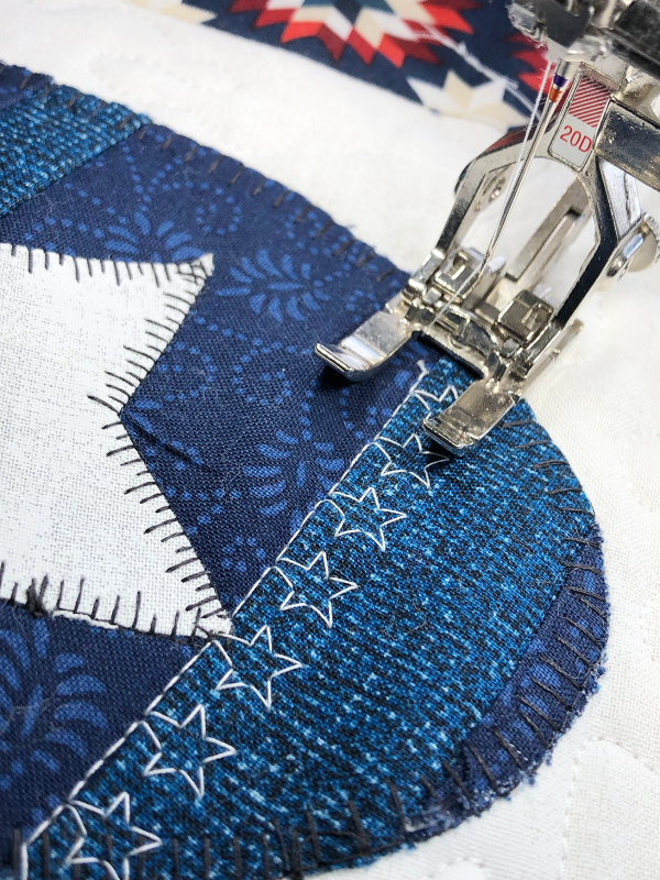 Modern_Heart_Table_Runner_Decorative_stitching