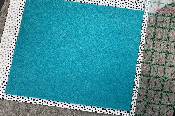 Busy_Book_Month_3_Felt_House_Measure