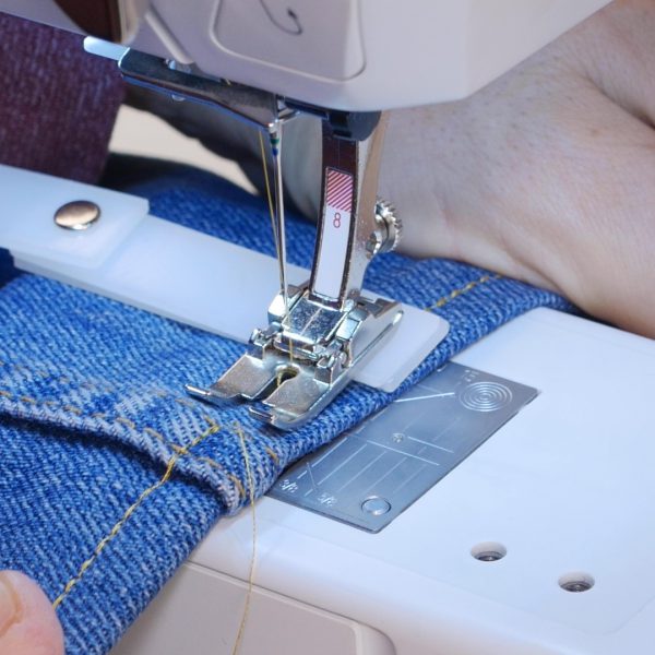 How to easily hem Jeans - height compensation tool