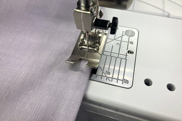 Hem - Garment_Sew_Along_Post_#9_08_Foot_Aligned_BERNINA_WeAllSew_Blog