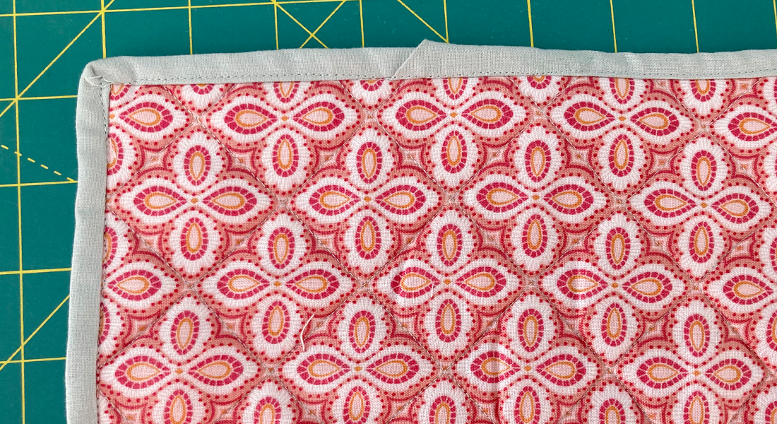 How to Sew a Mug Rug with BERNINA Lap Seam Foot 71 BERNINA WeAllSew Blog Feature 1100x600