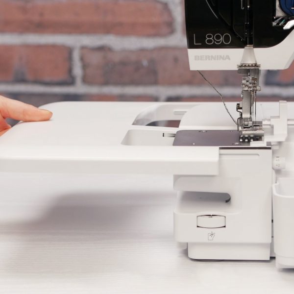 Jogger_Pants_10_remove_slide_on_table_BERNINA_WeAllSew_Blog_1080x1080px