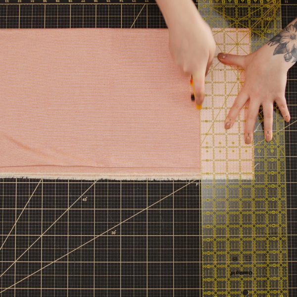MTC_Flatlock_Blanket_03_Cut_StripsBERNINA_WeAllSew_Blog_1080x1080px