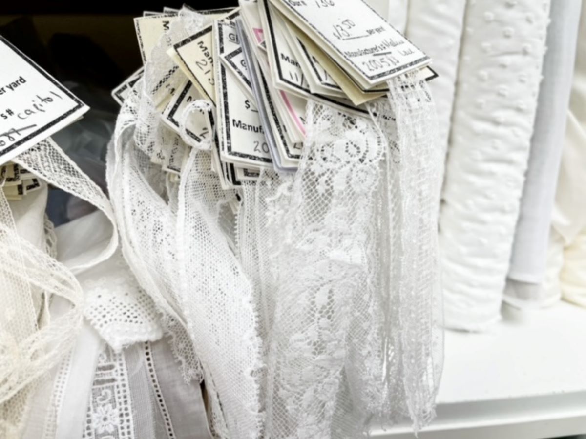 Select additional materials- lace