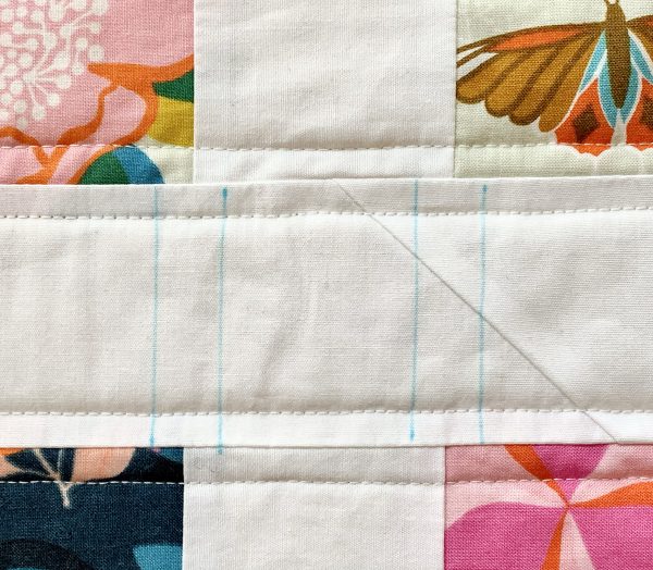 Stay Gold QAL_#5_Post_19_Mark_BERNINA_WeAllSew_Blog_1200x1048px