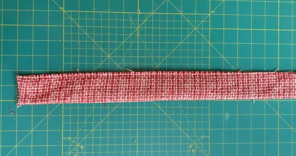 Repurpose_Clothing_into_Pillow_18_Fabric_Tube_BERNINA_WeAllSew_Blog_1200x634px