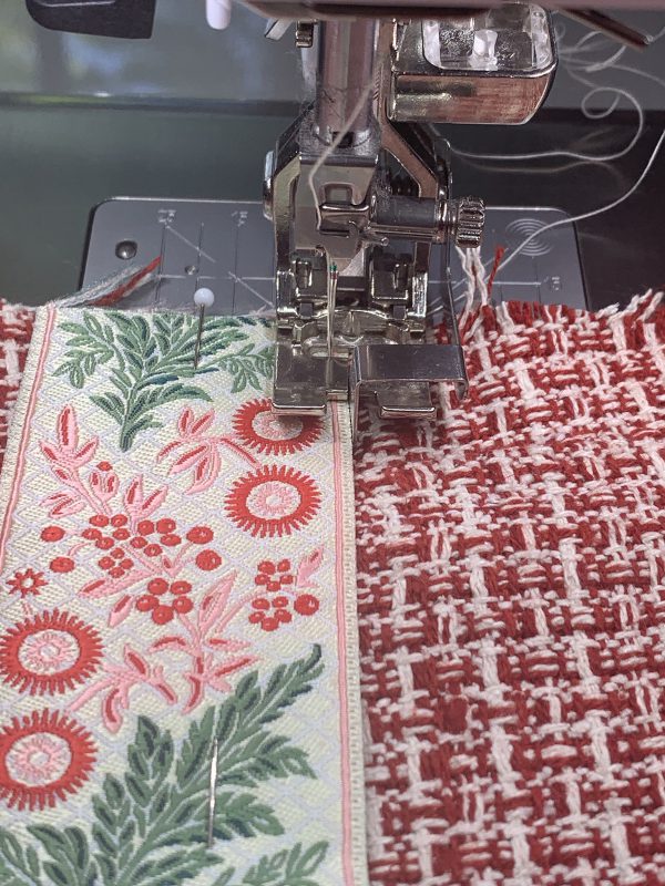 Repurpose_Clothing_into_Pillow_23_Edgestitch__Ribbon_BERNINA_WeAllSew_Blog_1200x1600px