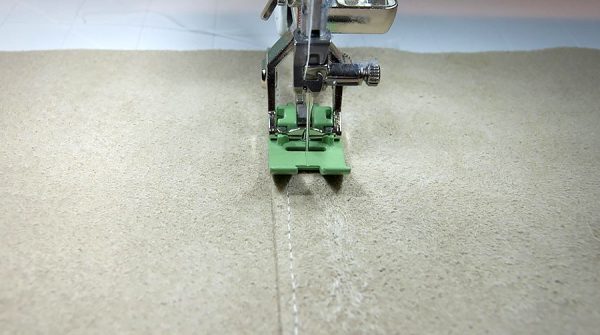 Fear_No_Fabric_Leather_11_Stitch_BERNINA_WeAllSew_Blog_900x502px
