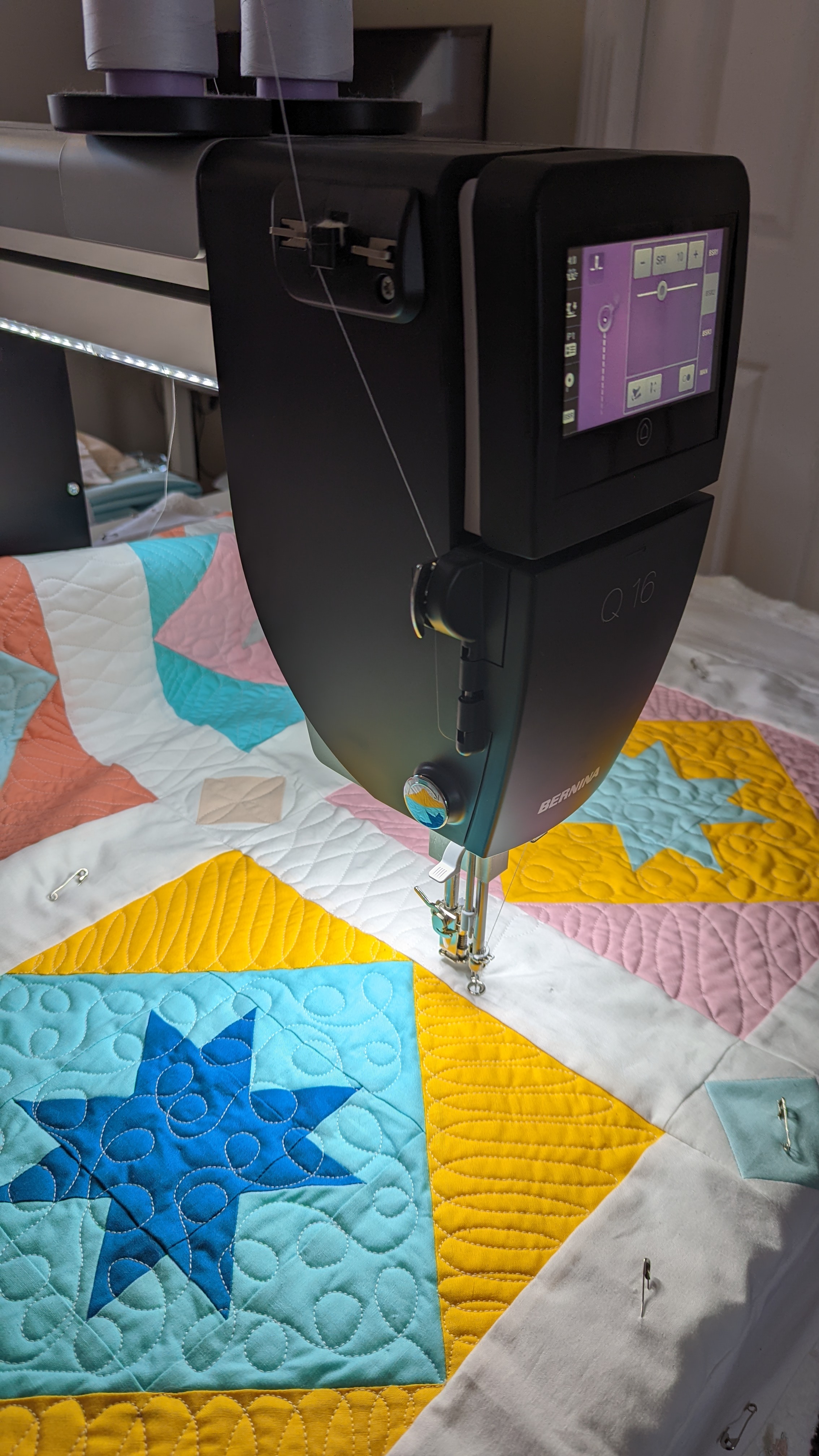 BERNINA Q16