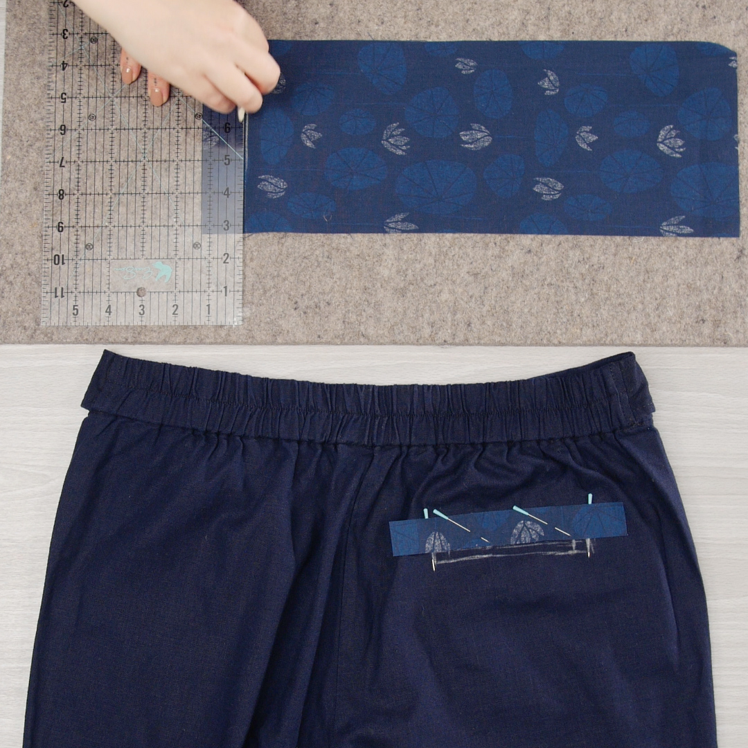 MTC_Tech_Welt_Pocket_05A_Cut_Pocket_BERNINA_WeAllSew_Blog_1080x1080px
