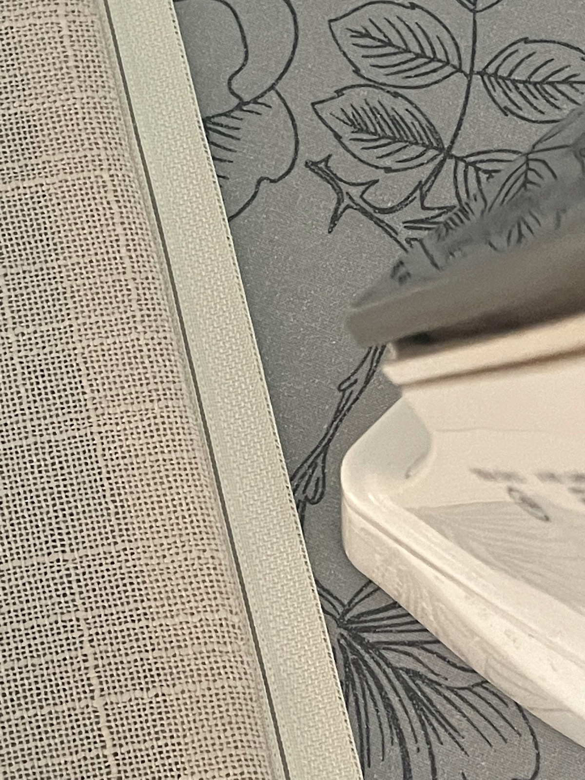 Sew Classic Pillow Covers with a Twist Tutorial: Insert Zipper 3