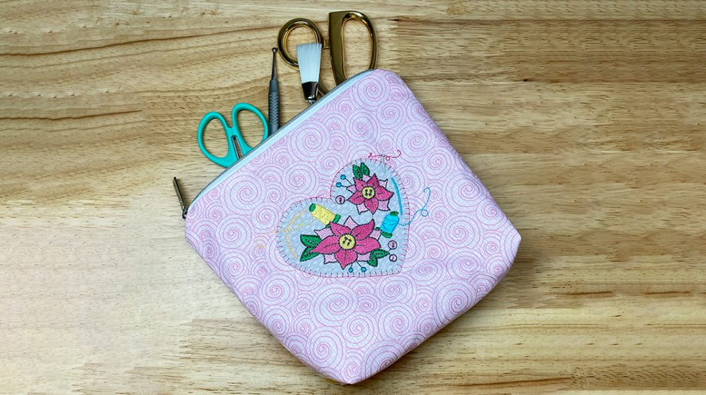 Heart Pouch_Featured