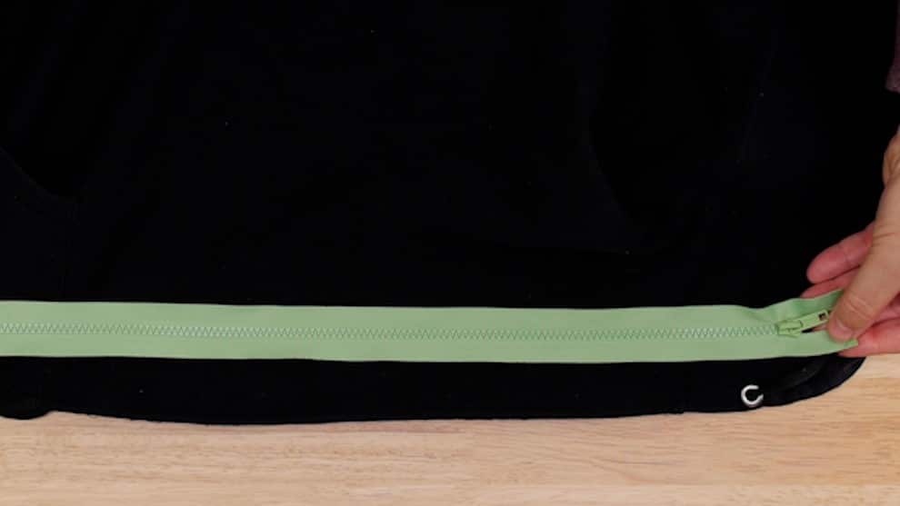 Mending Hoodie_03