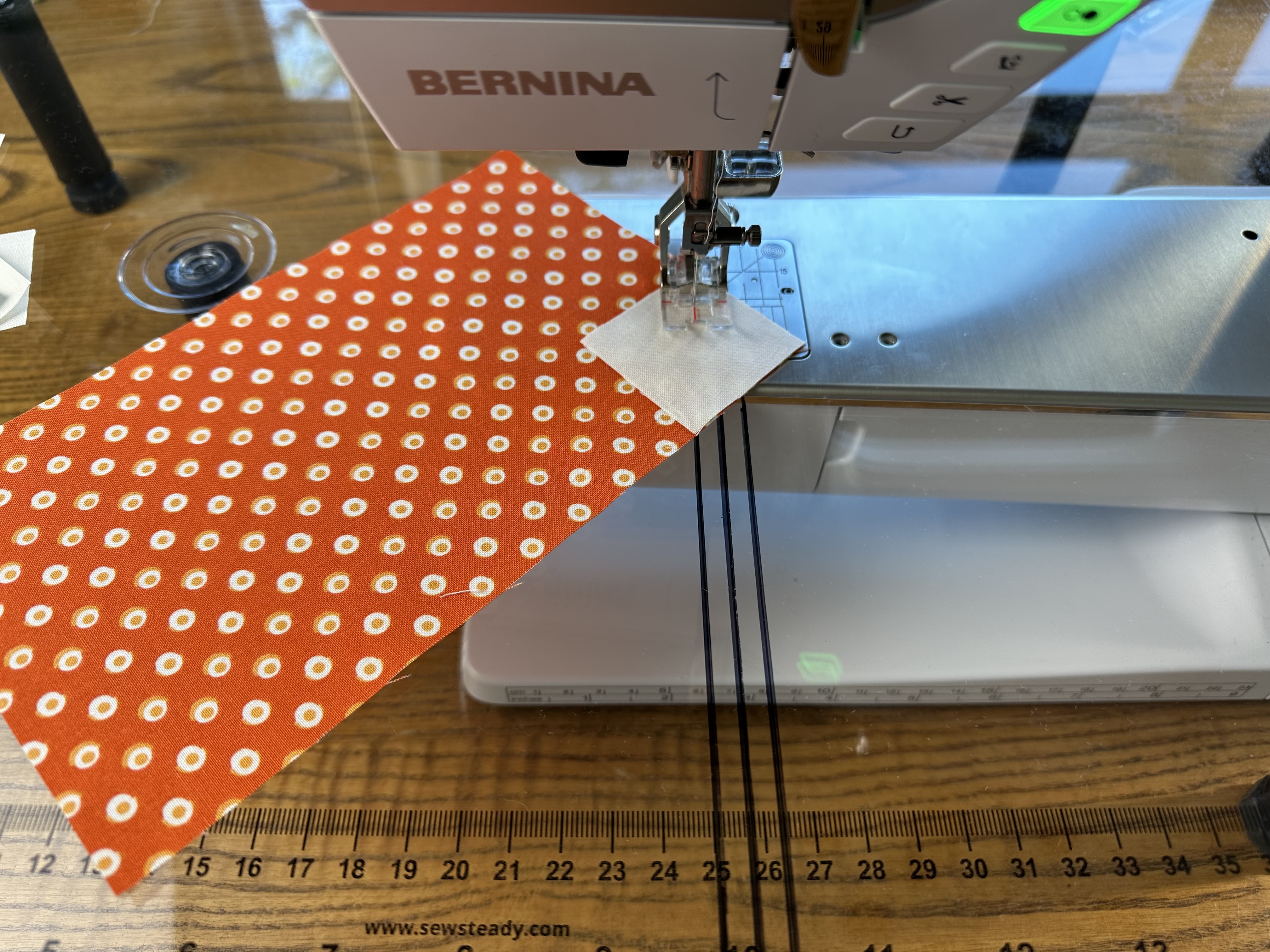 Sewing an Easy Corner Triangle for a Pumpkin Block from Onyx in Autumn Table Runner