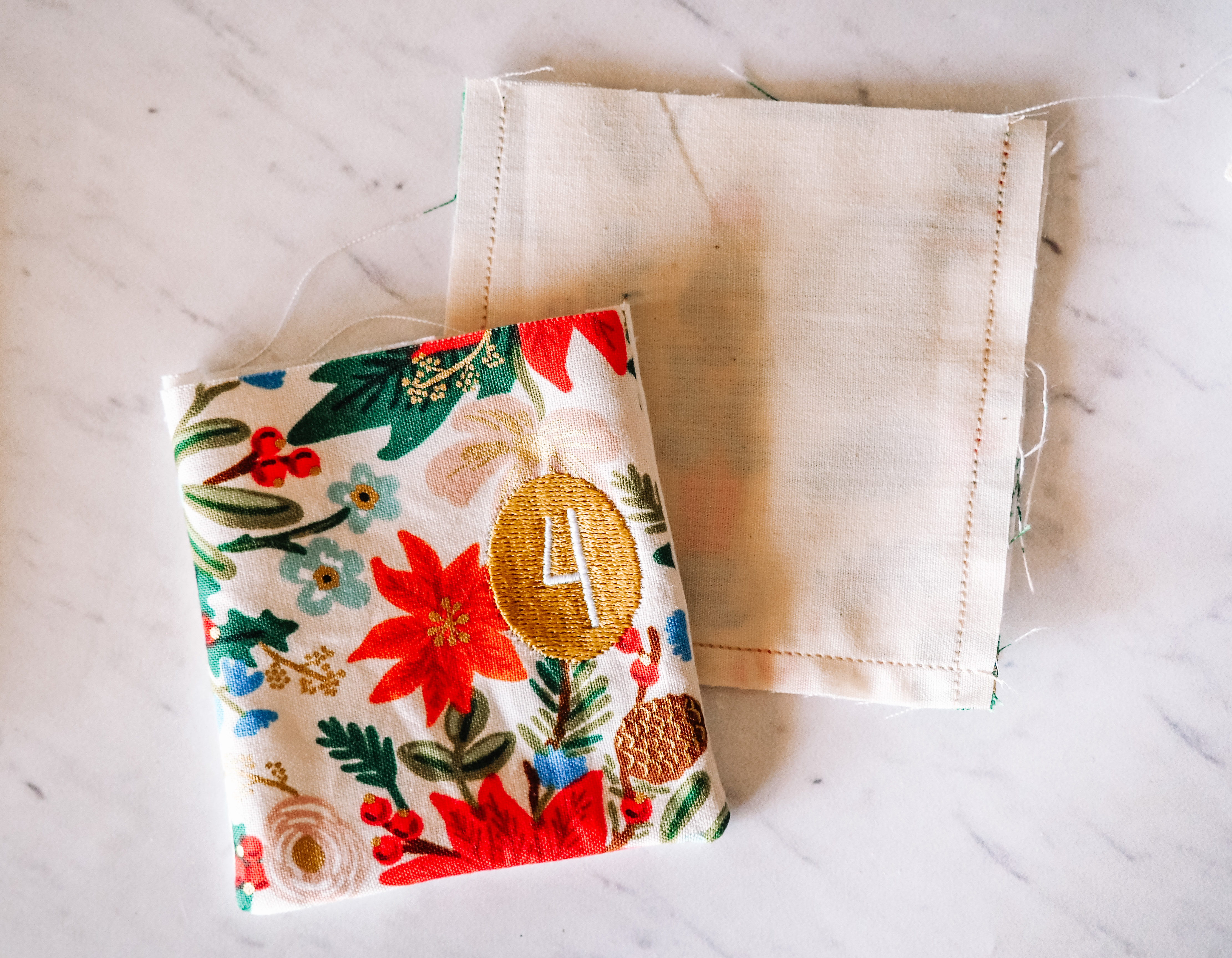 BERNINA WeAllSew Christmas Countdown Attach Lining