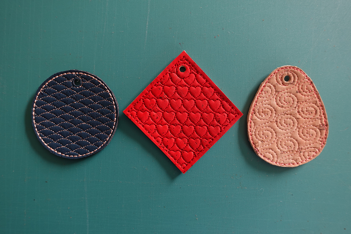 Embroidered_Earrings_31_Have_fun_playing_WeAllSew_Blog_1200x800px