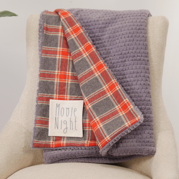 MTC_Cuddle_Throw_Blanket_01_Cover_Shot_BERNINA_WeAllSew_Blog_1080x1080px-300x300@2x (1)