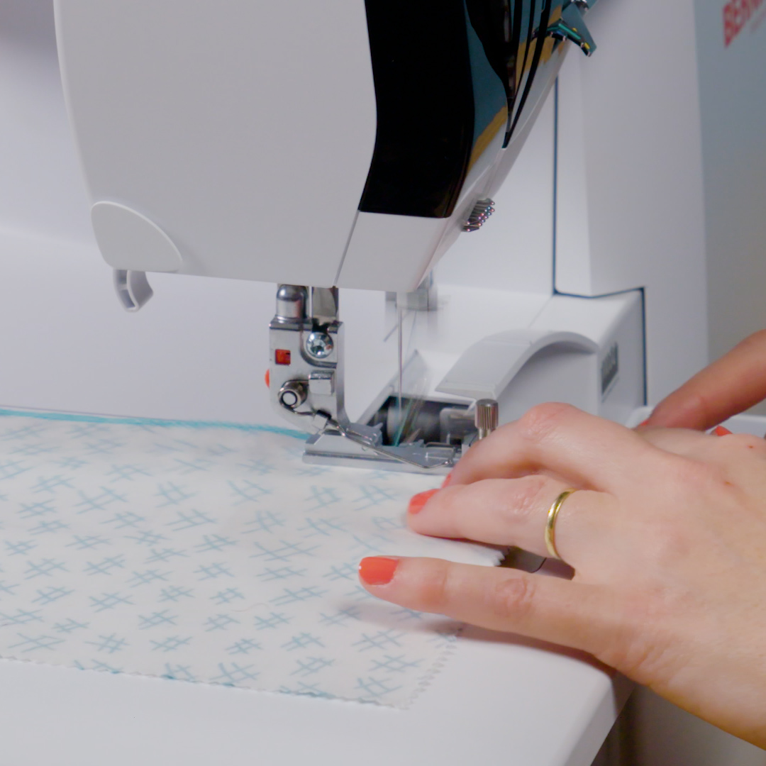 MTC_SxS_Blindstitch_04_L890_blindhem_sewing_BERNINA_WeAllSew_Blog_1080x1080px