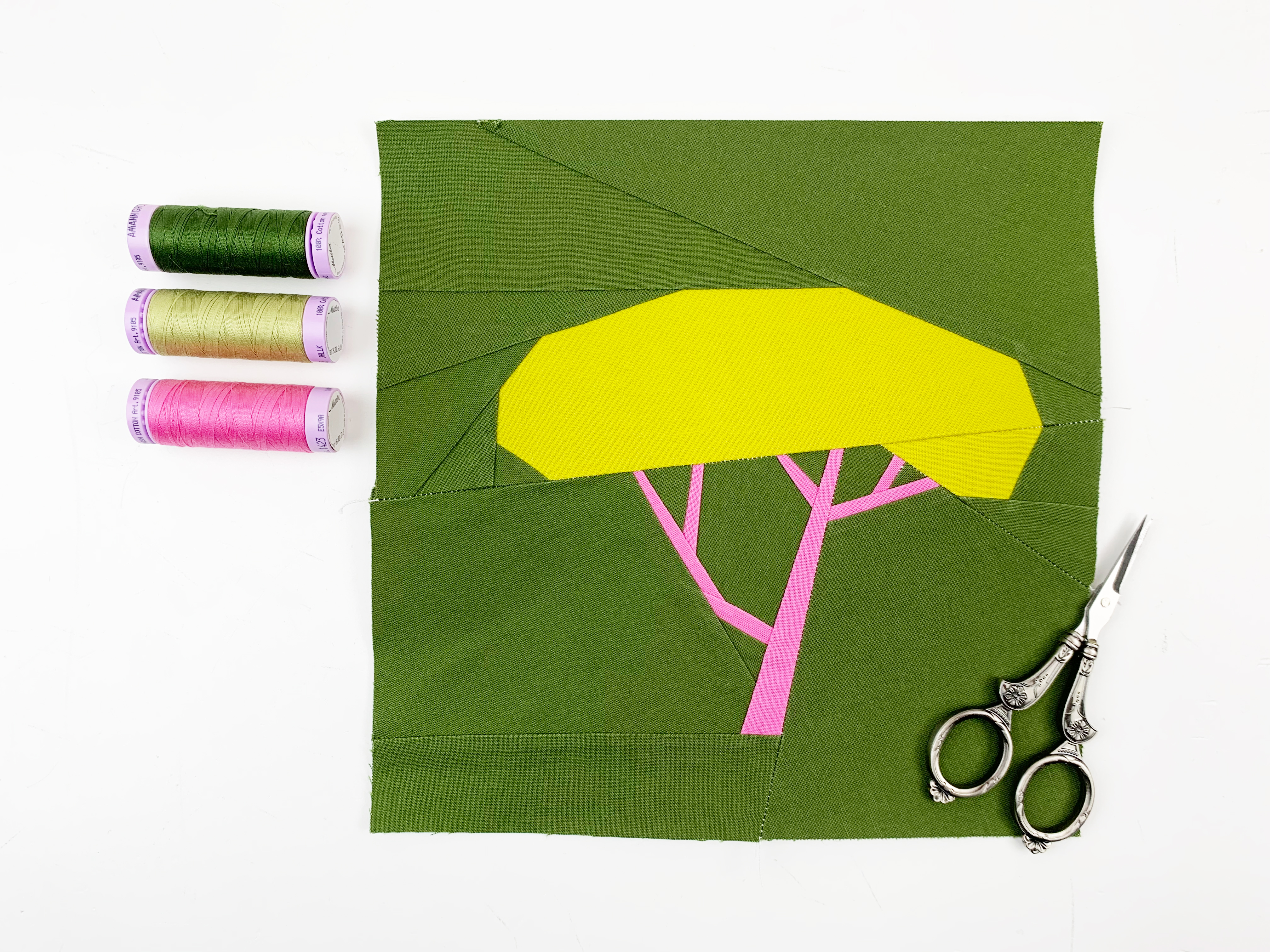 acacia tree quilt block pattern