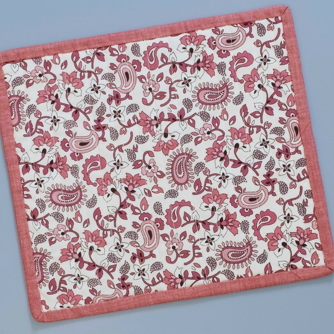 Blindstitch_Binding_01_Beauty_Shot_BERNINA_WeAllSew_Blog_1080x1080px