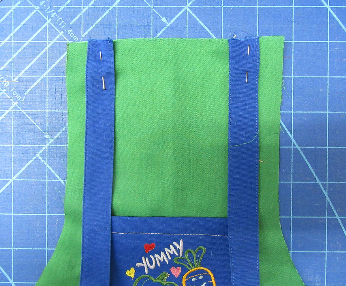 attach top straps kids apron weallsew blog