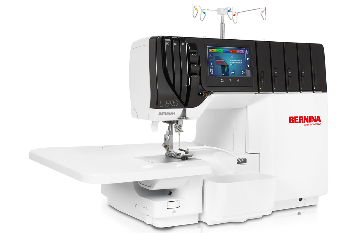Easy_Ribbon_Embellishment_04_L_ 890_BERNINA_WeAllSewBlog_1200x800px