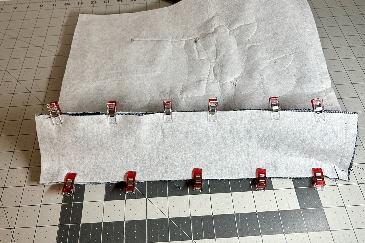 Upcycle_Jeans_to_Bag_28_wonder_clips_on_both_sides_BERNINA_WeAllSew_Blog_1200x800px