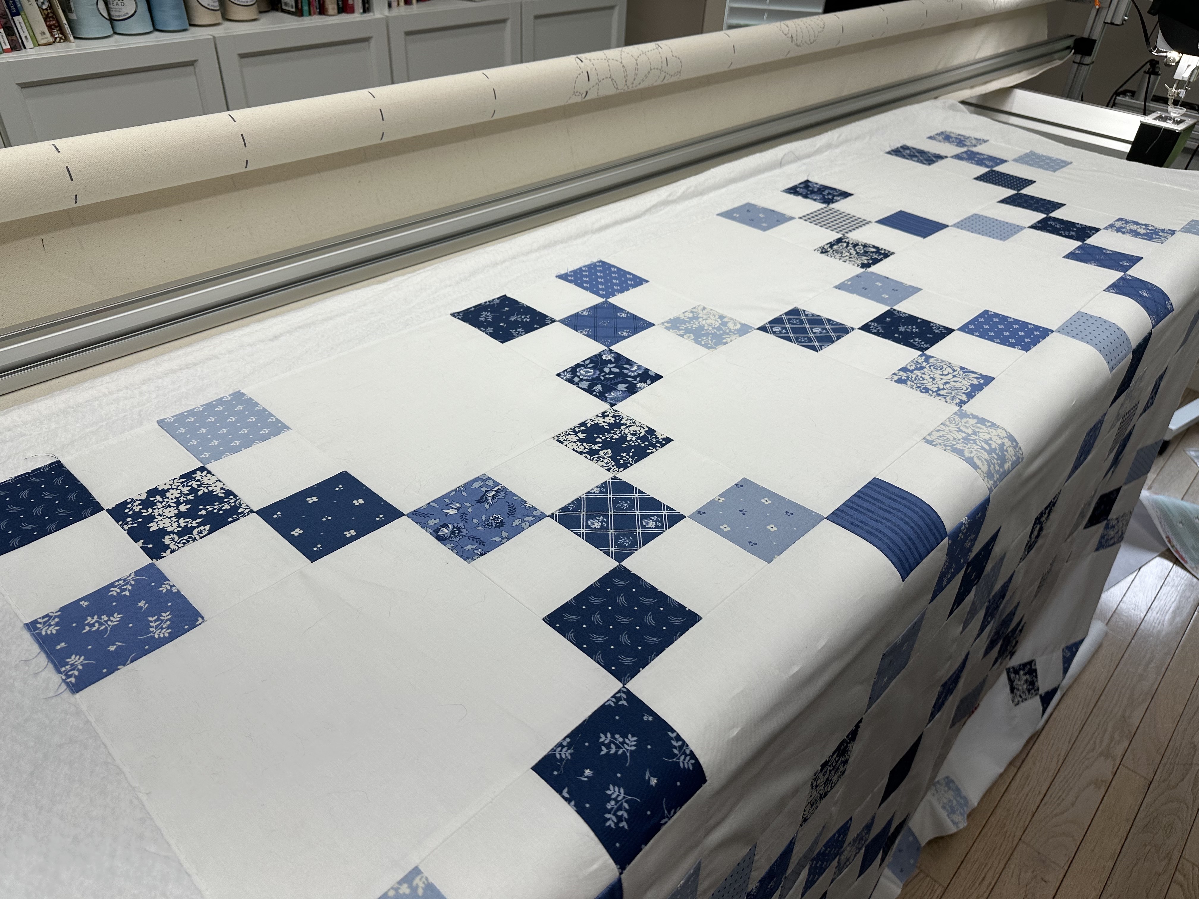 Aurora quilt loaded on the Large PRO Frame