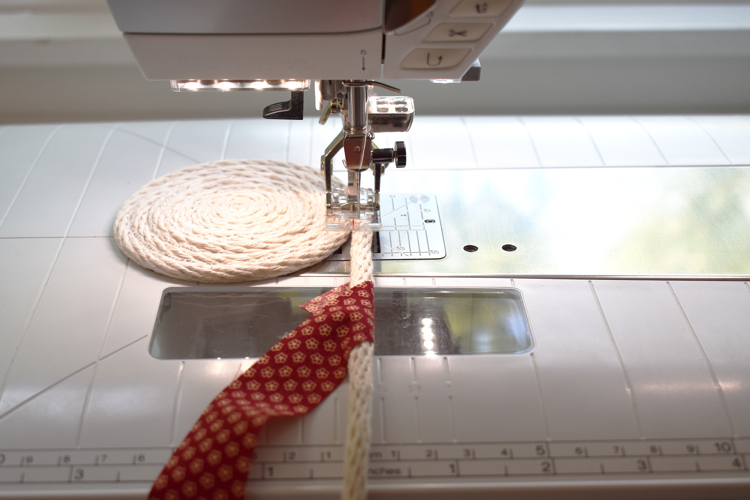 DIY Rope Cat Basket by Erika Mulvenna