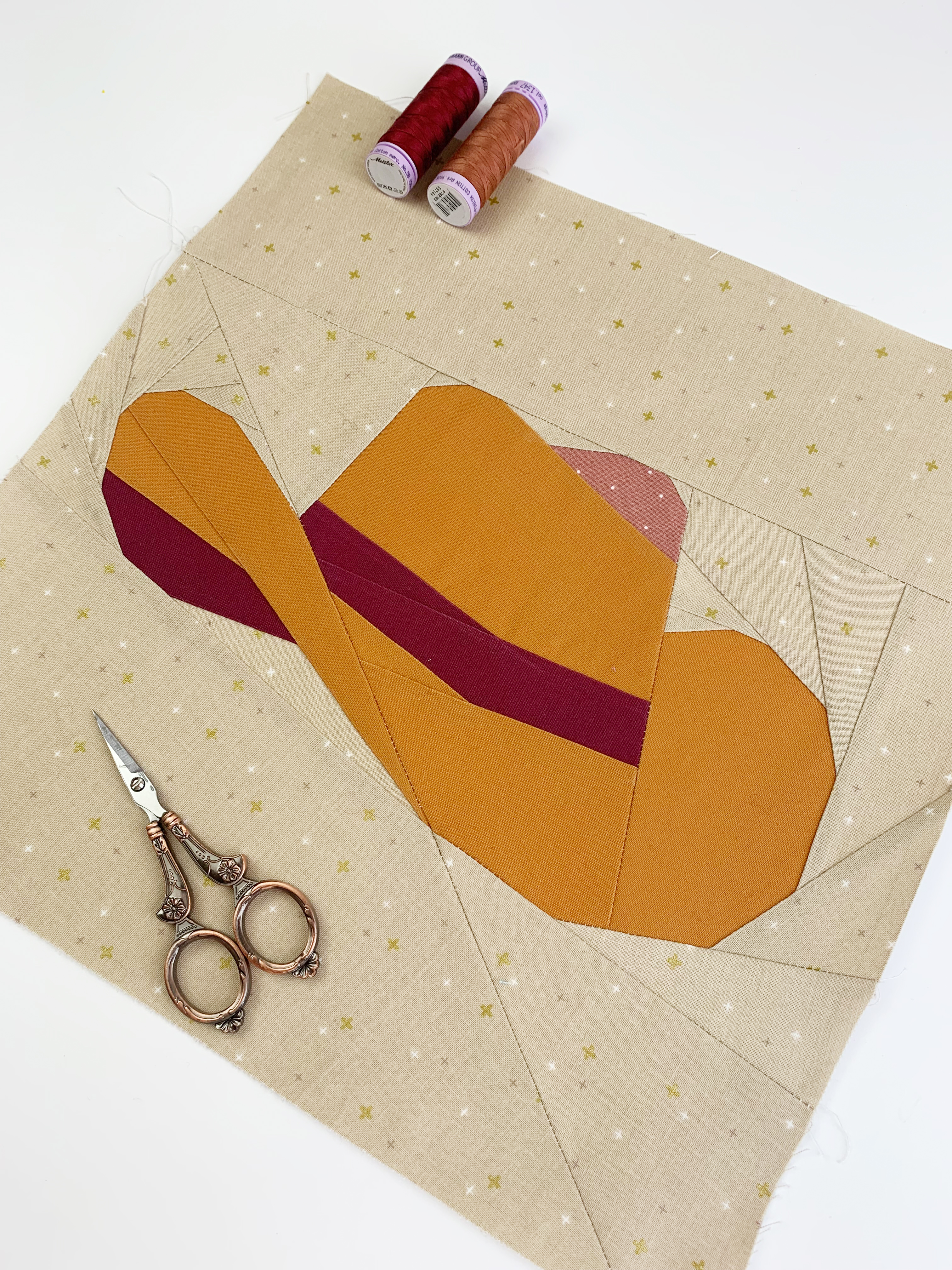 Cowboy hat quilt block pattern
