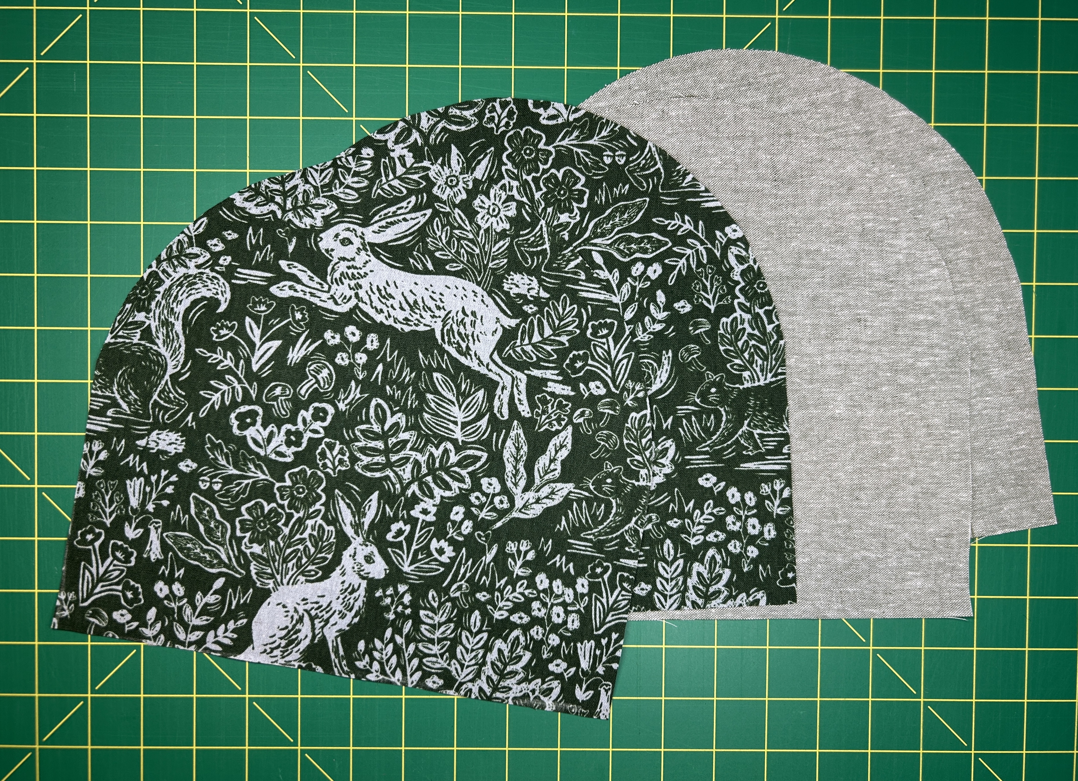 main and lining fabric cut out