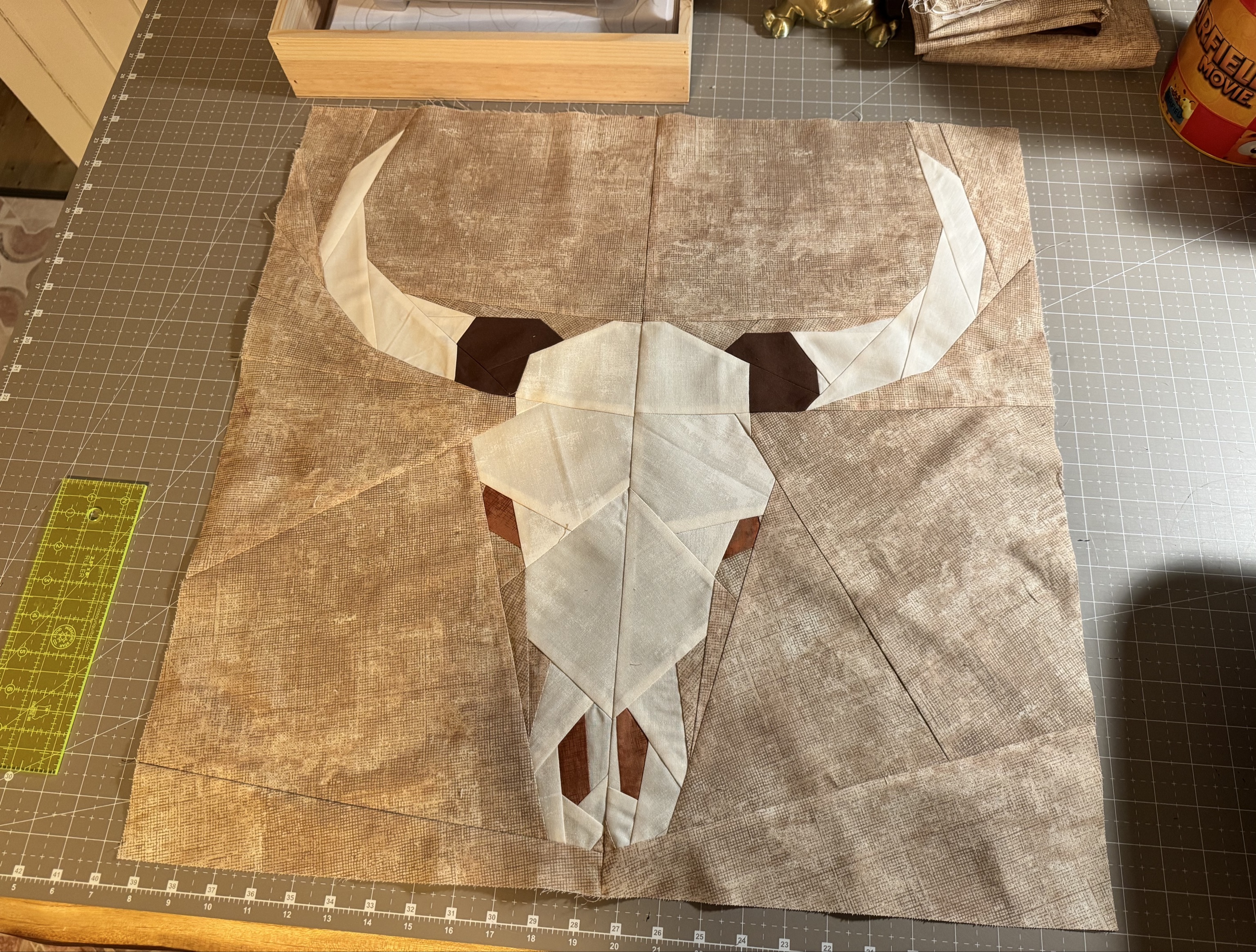 Longhorn Skull quilt block pattern by Joe June and Mae