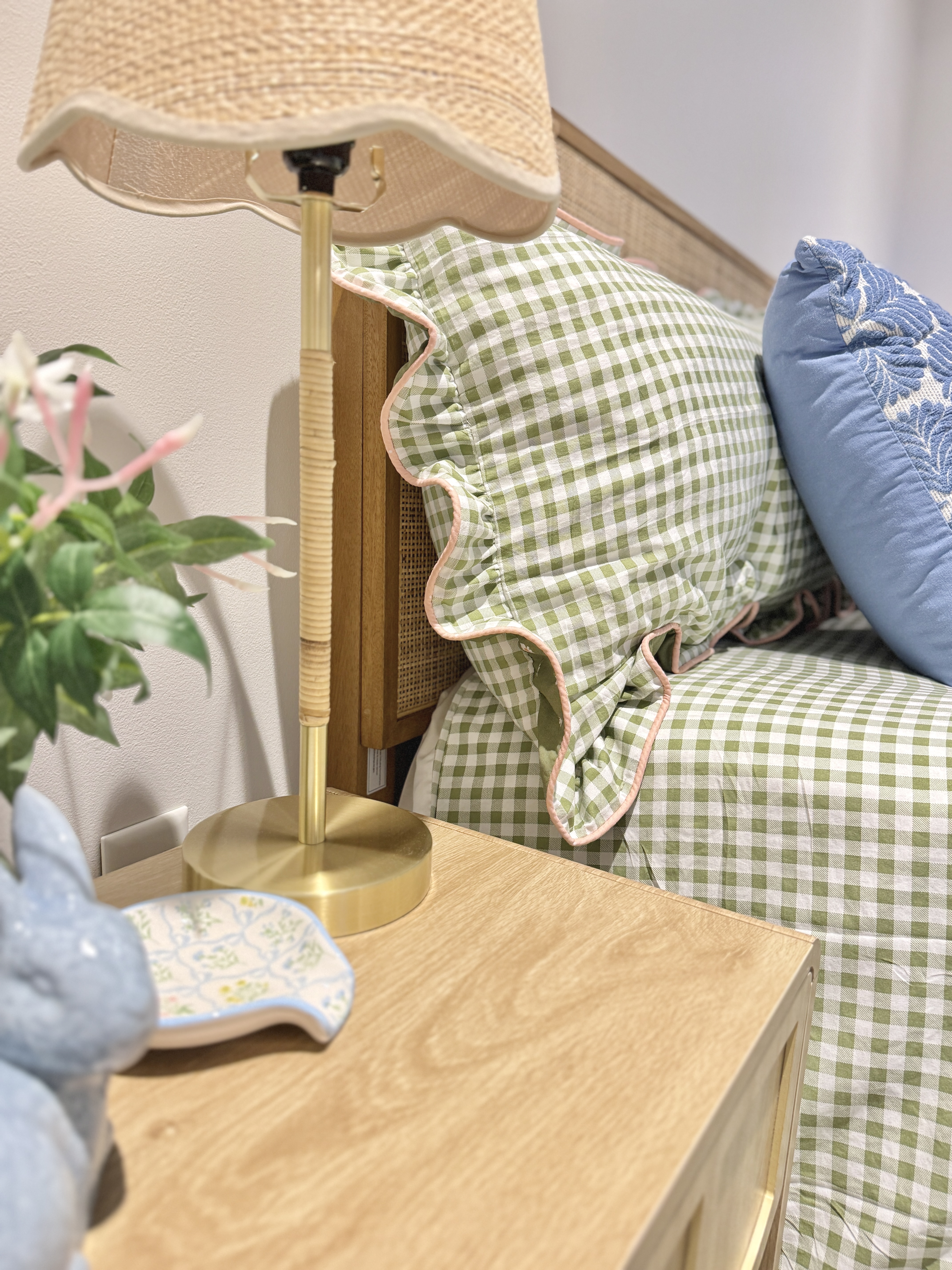 How to Add Piping to a Pillowcase BERNINA WeAllSew BlogPost